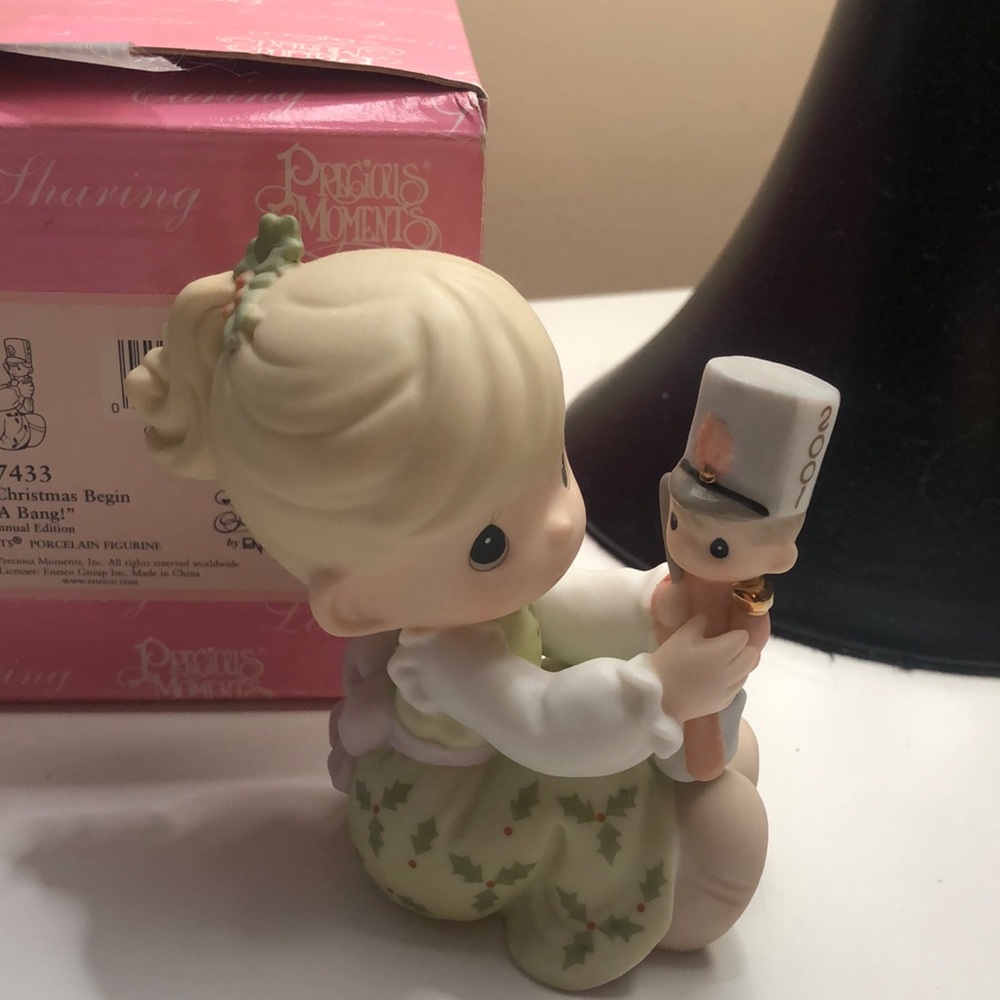 Holiday Precious Moments